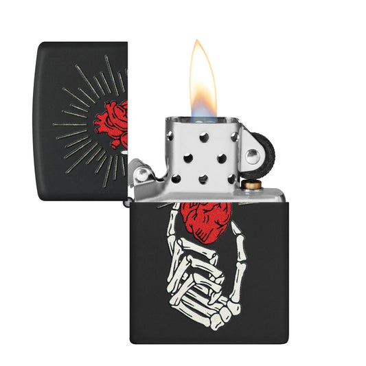 ZIPPO 218 HEART IN HAND LIGHTER